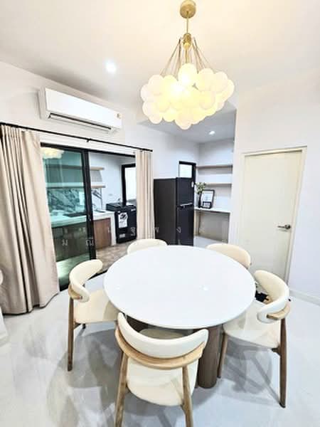 Baan Klang Muang Rama 9-Krungthep Kreetha, Bangkok, Soi Kanchanaphisek 23, Saphan Sung, Bangkok, 3 Bedrooms, 150 sqm, Townhouse For Rent, by นัฐพงค์ มณีอัครเนตร, 500374909 - DDproperty.com