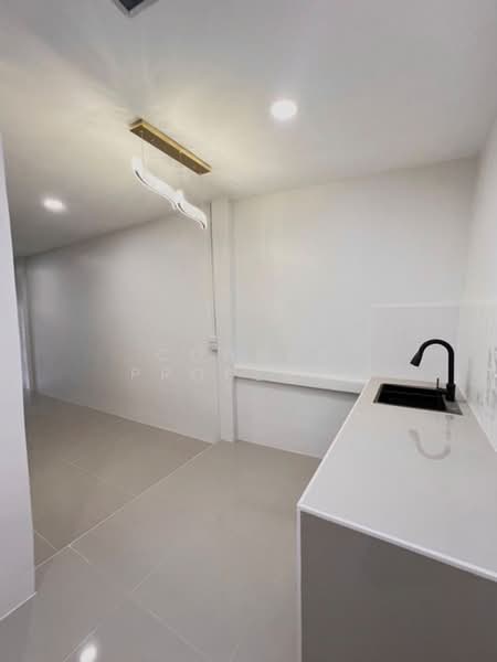Burapha 24, Bangkok, โกสุมรวมใจ, Don Mueang, Bangkok, 2 Bedrooms, 21 sqm, Townhouse For Sale, by Connex Property, 500374913 - DDproperty.com