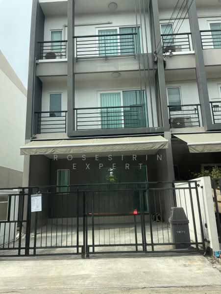 Baan Klang Muang Suanluang, Bangkok, On Nut Road, Dok Mai, Prawet, Bangkok, 3 Bedrooms, 178 sqm, Townhouse For Rent, by Rosesirin Expert, 500374946 - DDproperty.com