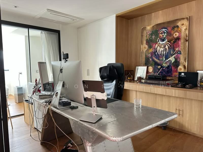 President Park Sukhumvit 24, Bangkok, 99 Sukhumvit 24 Alley, Khlongtoei Nua, Watthana, Bangkok, 3 Bedrooms, 260 sqm, Condo For Rent, by Umaphon saychaue, 500374966 - DDproperty.com