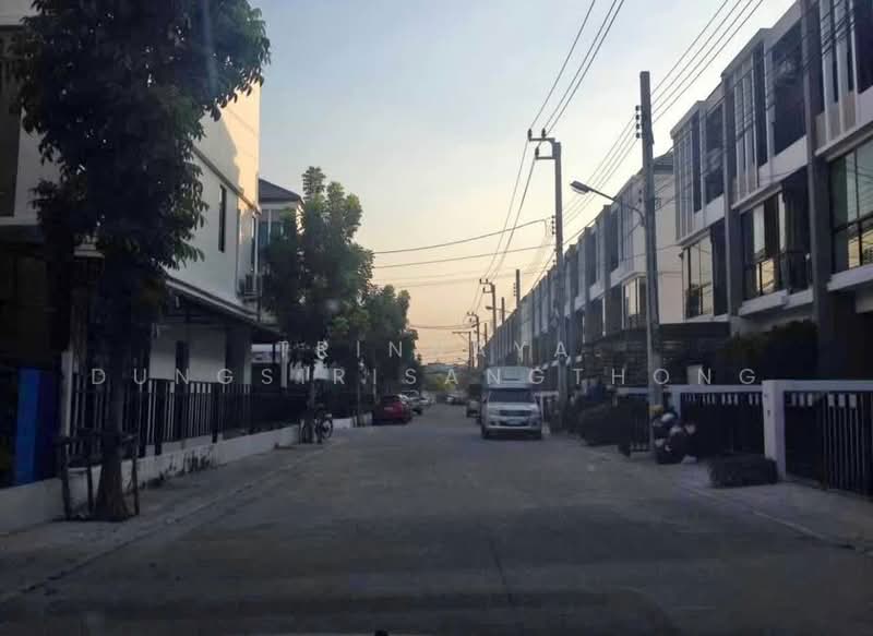 Prime Kaset Nawamin, Bangkok, Prasert Manoonkit Road, Lat Phrao, Bangkok, 3 Bedrooms, 263 sqm, Townhouse For Sale, by Trinnaya Dungsirisangthong, 500375001 - DDproperty.com