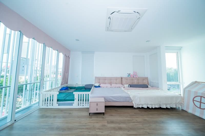 4-BR Townhouse, Bangkok, Suan Luang, Bangkok, 4 Bedrooms, 516 sqm, Townhouse For Rent, by Trinnaya Dungsirisangthong, 500375037 - DDproperty.com