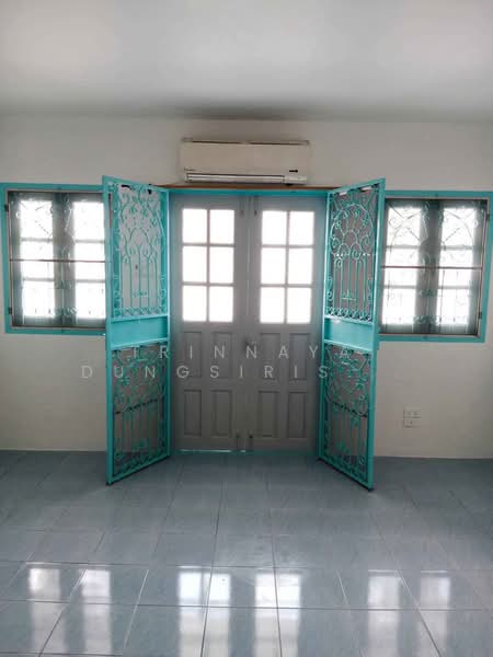 Townhouse Evergreen Village, Bangkok, Soi Bangna-Trad 56 (Nation Tower), Bang Na, Bangkok, 2 Bedrooms, 93 sqm, Townhouse For Sale, by Trinnaya Dungsirisangthong, 500375086 - DDproperty.com