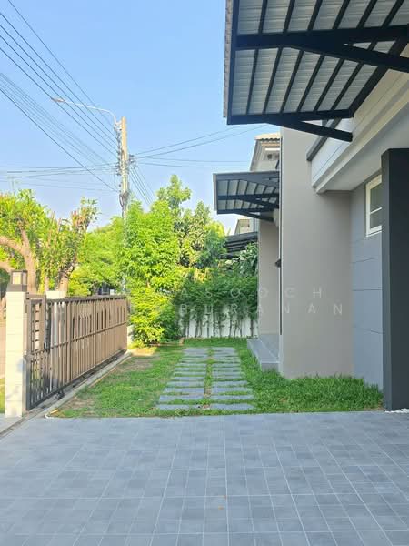 Centro Srinakarin-Bangna, Bangkok, Chaloem Phrakiat Rama 9 Road, Nong Bon, Prawet, Bangkok, 4 Bedrooms, 185 sqm, Single Detached House For Sale, by Khemasooch Chiraburanan, 500375159 - DDproperty.com