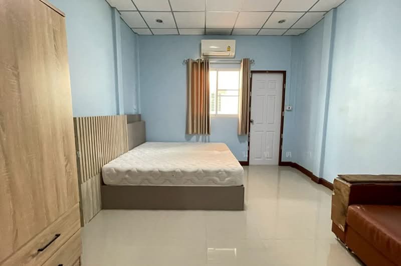 หมู่บ้านตะวันทอง 3, กรุงเทพ, หนองแขม, กรุงเทพ, 110 ตร.ม., ทาวน์เฮ้าส์ ขาย, โดย ชนะชาติ นนท์ตา, 500375178 - DDproperty.com
