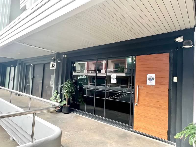 Park Avenue Ekamai Sukhumvit 63, Bangkok, Khlong Tan Nua, Watthana, Bangkok, , 525 sqm, Shophouse For Sale, by Nuntawan Laosuwanwat, 500375194 - DDproperty.com