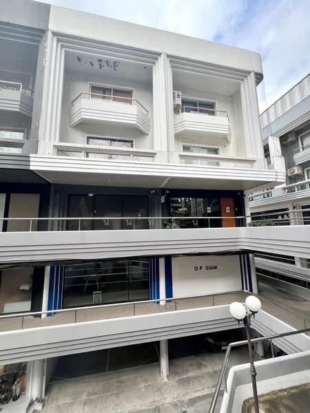 Park Avenue Ekamai Sukhumvit 63, Bangkok, Khlong Tan Nua, Watthana, Bangkok, , 525 sqm, Shophouse For Sale, by Nuntawan Laosuwanwat, 500375194 - DDproperty.com