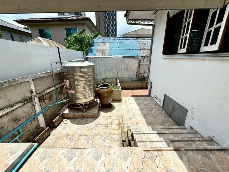 บ้านเดี่ยว 1 ชั้น 95 ตร.ว. บ้านเดี่ยว ซอยนวมินทร์68, Bangkok, ถนนรามอินทรา, Khan Na Yao, Bangkok, 4 Bedrooms, 200 sqm, Single Detached House For Sale, by คุณ วีนัสรา บุตรพา (เมล), 500375202 - DDproperty.com