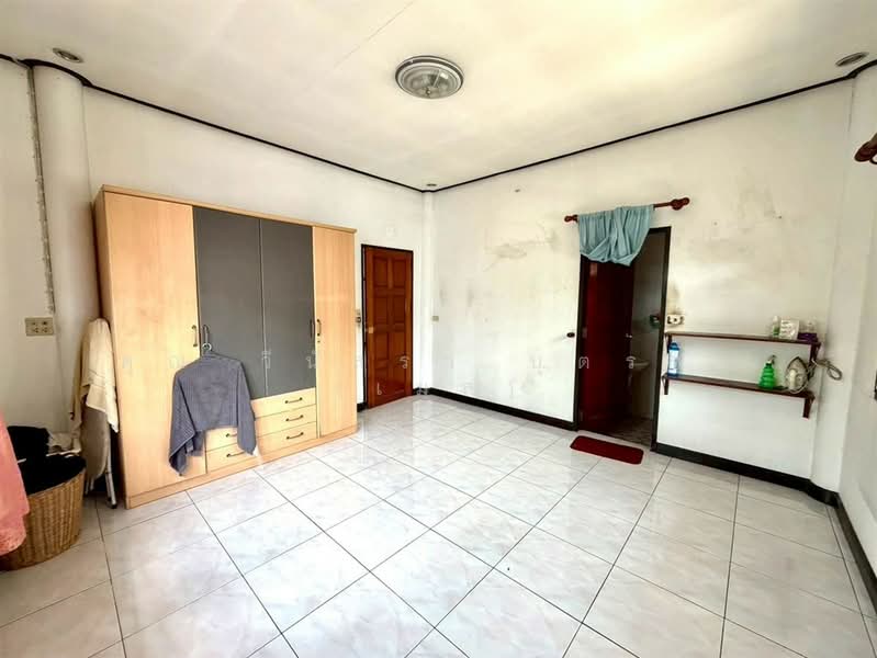 บ้านเดี่ยว 1 ชั้น 95 ตร.ว. บ้านเดี่ยว ซอยนวมินทร์68, Bangkok, ถนนรามอินทรา, Khan Na Yao, Bangkok, 4 Bedrooms, 200 sqm, Single Detached House For Sale, by คุณ วีนัสรา บุตรพา (เมล), 500375202 - DDproperty.com