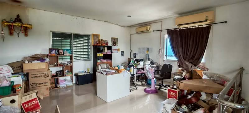 โรงงาน 1.5 ชั้น 301 ตร.ว. ใกล้โรงพยาบาลลาดหลุมแก้ว ถนนตลิ่งชัน-สุพรรณบุรี, ปทุมธานี, ถนนตลิ่งชัน-สุพรรณบุรี, หน้าไม้, ลาดหลุมแก้ว, ปทุมธานี, 477 ตร.ม., โกดัง-โรงงาน ขาย, โดย คุณ ปวีณรา กระแสร์ฉาย (วี), 500375264 - DDproperty.com