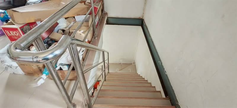โรงงาน 1.5 ชั้น 301 ตร.ว. ใกล้โรงพยาบาลลาดหลุมแก้ว ถนนตลิ่งชัน-สุพรรณบุรี, ปทุมธานี, ถนนตลิ่งชัน-สุพรรณบุรี, หน้าไม้, ลาดหลุมแก้ว, ปทุมธานี, 477 ตร.ม., โกดัง-โรงงาน ขาย, โดย คุณ ปวีณรา กระแสร์ฉาย (วี), 500375264 - DDproperty.com