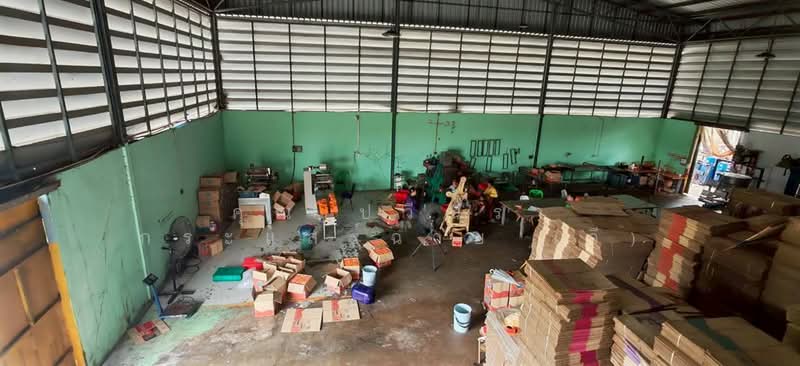 โรงงาน 1.5 ชั้น 301 ตร.ว. ใกล้โรงพยาบาลลาดหลุมแก้ว ถนนตลิ่งชัน-สุพรรณบุรี, ปทุมธานี, ถนนตลิ่งชัน-สุพรรณบุรี, หน้าไม้, ลาดหลุมแก้ว, ปทุมธานี, 477 ตร.ม., โกดัง-โรงงาน ขาย, โดย คุณ ปวีณรา กระแสร์ฉาย (วี), 500375264 - DDproperty.com