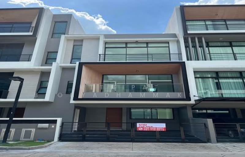 3-BR Townhouse, Bangkok, Saphan Sung, Bangkok, 3 Bedrooms, 190 sqm, Townhouse For Sale, by Kitnipat Boonyadhammakul, 500375336 - DDproperty.com