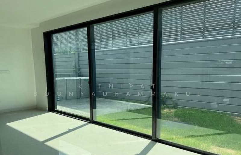 3-BR Townhouse, Bangkok, Saphan Sung, Bangkok, 3 Bedrooms, 190 sqm, Townhouse For Sale, by Kitnipat Boonyadhammakul, 500375336 - DDproperty.com