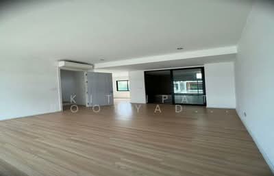 ขาย - ทาวน์เฮ้าส์ 3-ห้องนอน, กรุงเทพ