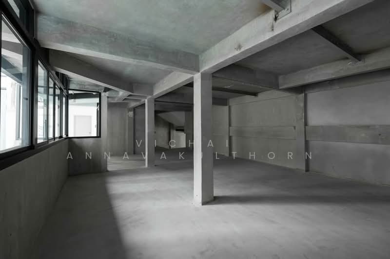 Thonglor Six, Bangkok, Khlong Tan Nua, Watthana, Bangkok, , 150 sqm, Retail Space For Rent, by Vichai Annavakulthorn, 500375338 - DDproperty.com