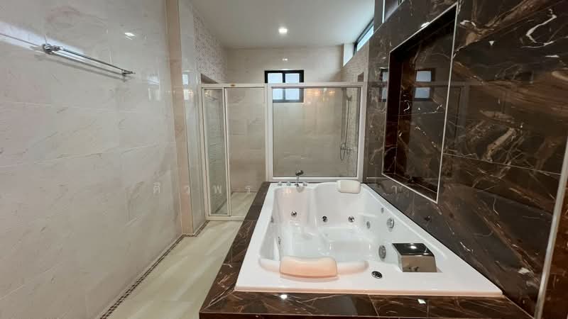 Boutique Hotel 12 Rooms with Private Penthouse, Jacuzzi, Co-Working Space, Chiang Mai, เจริญประเทศ, Chang Klan, Muang Chiang Mai, Chiang Mai, , 376 sqm, Land For Sale, by ศิวพร วันทา, 500375340 - DDproperty.com