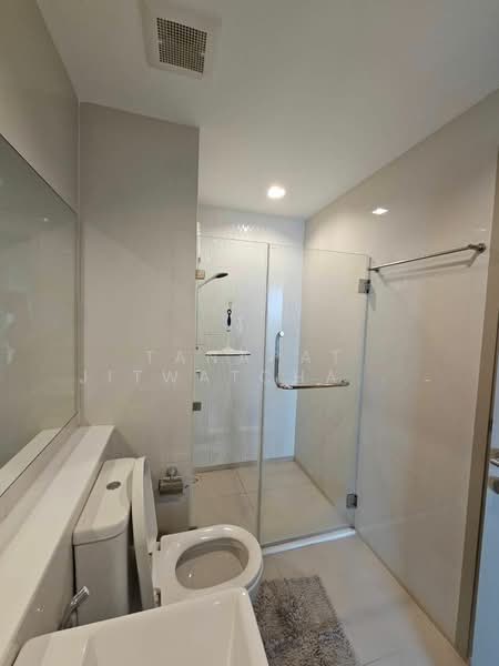 Life Ladprao, Bangkok, 992 Ladprao Road, Jom Phon, Chatuchak, Bangkok, 2 Bedrooms, 49 sqm, Condo For Rent, by Tanapat Jitwatcharakomol, 500375402 - DDproperty.com