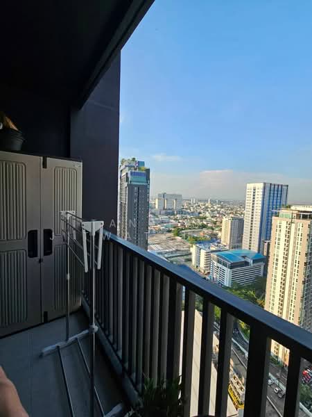 Life Ladprao, Bangkok, 992 Ladprao Road, Jom Phon, Chatuchak, Bangkok, 2 Bedrooms, 49 sqm, Condo For Rent, by Tanapat Jitwatcharakomol, 500375402 - DDproperty.com