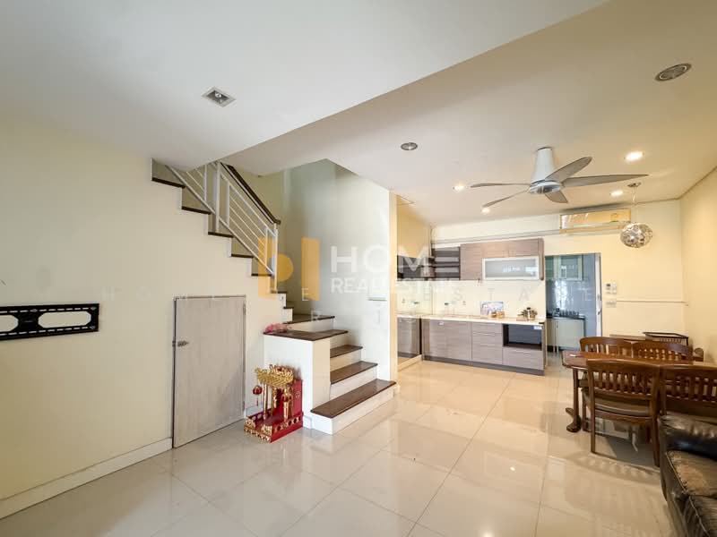 Town Avenue Srinagarindra, Bangkok, Soi On Nut 68, Suan Luang, Bangkok, 3 Bedrooms, 195 sqm, Townhouse For Sale, by HOME Real Estate Service, 500375412 - DDproperty.com