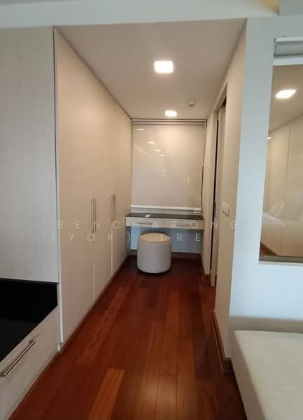 State Tower, Bangkok, 1055 Silom Road, Silom, Bang Rak, Bangkok, 1 Bedroom, 68 sqm, Condo For Rent, by Bencharong (Yok) Treerat-a-na-wat, 500375430 - DDproperty.com