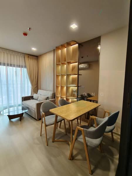 Life Phahon-Ladprao, Bangkok, 996 Phahonyothin Road, Jom Phon, Chatuchak, Bangkok, 1 Bedroom, 35 sqm, Condo For Rent, by Bencharong (Yok) Treerat-a-na-wat, 500375482 - DDproperty.com