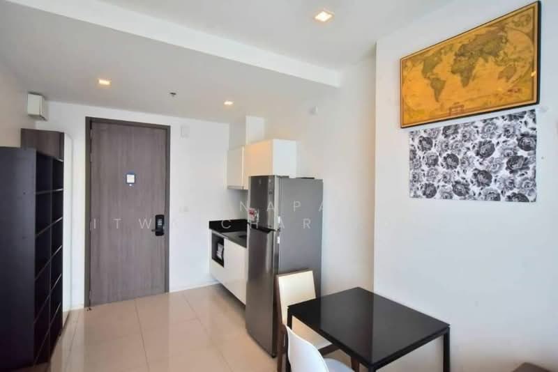 Quinn Ratchada 17, Bangkok, 454 456 Soi Inthara Mari 45, Din Daeng, Bangkok, 1 Bedroom, 35 sqm, Condo For Rent, by Tanapat Jitwatcharakomol, 500375501 - DDproperty.com