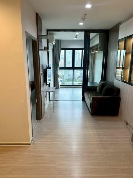 Life Asoke Hype, Bangkok, 339 Chaturathit Rd, Makkasan, Ratchathewi, Bangkok, 1 Bedroom, 40 sqm, Condo For Rent, by Tanapat Jitwatcharakomol, 500375550 - DDproperty.com
