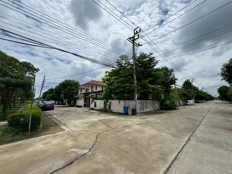Baan Fuengsuk 5, Nonthaburi, Fuengsuk Village 5, Lam Pho, Bang Bua Thong, Nonthaburi, 3 Bedrooms, 250 sqm, Single Detached House For Sale, by คุณ ณิชาพัฏฐ์ ภัทรธนทรัพย์ (สา), 500375554 - DDproperty.com
