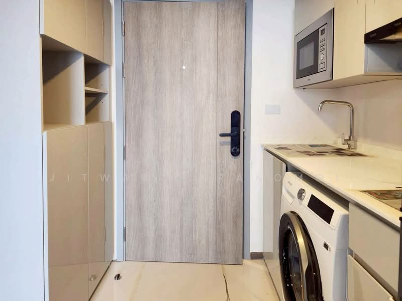 SOHO Bangkok Ratchada, Bangkok, 74 Pracha Rat Bamphen Rd, Huai Khwang, Bangkok, 1 Bedroom, 38 sqm, Condo For Rent, by Tanapat Jitwatcharakomol, 500375591 - DDproperty.com
