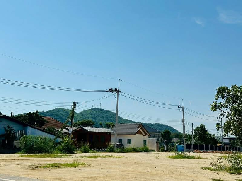 ที่ดินเปล่า ศรีราชา ซอยนาพร้าว, Chon Buri (Pattaya), นาพร้าว, Surasak, Si Racha, Chon Buri (Pattaya), , 1,800 sqm, Land For Sale, by A.T.A. Property, 500375626 - DDproperty.com