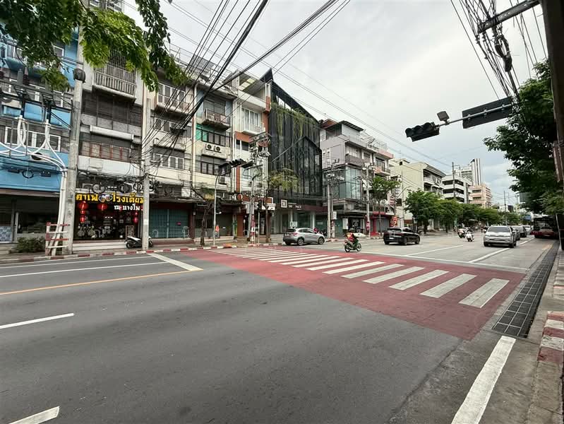 อาคารพาณิชย์ 4.5 ชั้น 17 ตร.ว. ใกล้โรงพยาบาลบางโพ ใกล้ MRT บางโพ ถนนประชาราษฎร์สาย1, Bangkok, ถนนประชาราษฎร์สาย1, Bang Sue, Bangkok, , 180 sqm, Shophouse For Sale, by คุณ วนิดา แสนทวีสุข (นิ), 500375674 - DDproperty.com