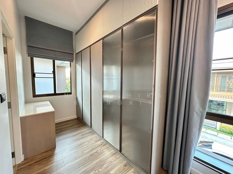 Burasiri Krungthep Kreetha, Bangkok, 95 Soi Pracha Ruam Chai, Hua Mak, Bang Kapi, Bangkok, 4 Bedrooms, 200 sqm, Single Detached House For Rent, by Narinthira Roengrit, 500375693 - DDproperty.com