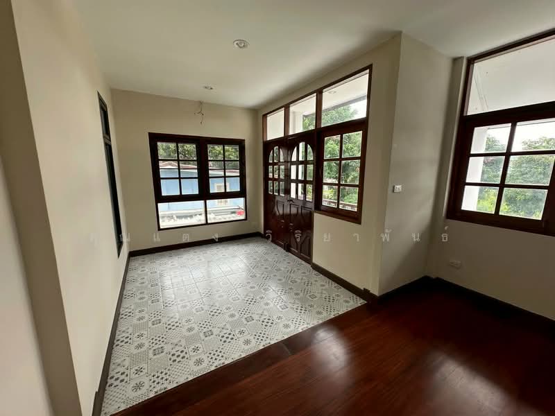 FOR SALE: Spacious 2-Storey Detached House in Mittraphap Village, Srinakarin 38, Bangkok, Nong Bon, Prawet, Bangkok, 3 Bedrooms, 200 sqm, Single Detached House For Sale, by Tang Wiriyapan, 500375695 - DDproperty.com