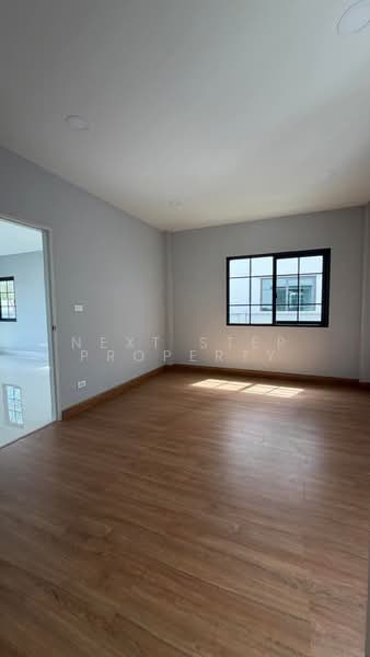 Centro Bangna, Samut Prakan, 111 Soi 3, Bang Kaeo, Bang Plee, Samut Prakan, 4 Bedrooms, 303 sqm, Single Detached House For Rent, by Sunny Next step, 500375780 - DDproperty.com