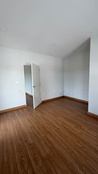 Centro Bangna, Samut Prakan, 111 Soi 3, Bang Kaeo, Bang Plee, Samut Prakan, 4 Bedrooms, 303 sqm, Single Detached House For Rent, by Sunny Next step, 500375780 - DDproperty.com