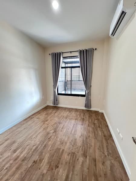 กรูฟวี่ ไลท์ บางละมุง (Groovy Light Banglamung), Chon Buri (Pattaya), Bang Lamung, Bang Lamung (Pattaya), Chon Buri (Pattaya), 2 Bedrooms, 100 sqm, Townhouse For Sale, by The Best Property ปิ่น, 500375843 - DDproperty.com