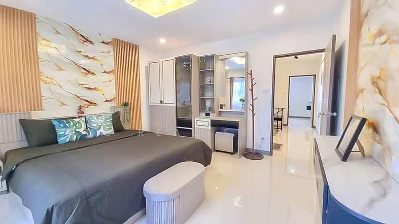 ทาวน์เฮาส์ 3 ชั้น ขาย พัทยาใต้ ใจกลางเมือง 4 ห้องนอน ใกล้หาดพัทยา, ชลบุรี, บางละมุง, ชลบุรี, 216 ตร.ม., ทาวน์เฮ้าส์ ขาย, โดย PLC Real Estate, 500375855 - DDproperty.com