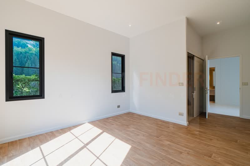 Narasiri Victoire Krungthep Kreetha, Bangkok, Hua Mak, Bang Kapi, Bangkok, 5 Bedrooms, 678 sqm, Single Detached House For Sale, by Kay Tippayanet, 500375884 - DDproperty.com