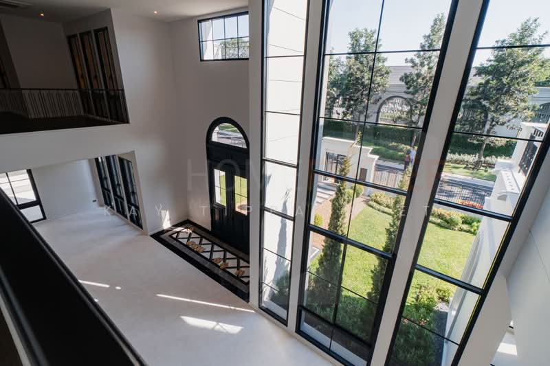 Narasiri Victoire Krungthep Kreetha, Bangkok, Hua Mak, Bang Kapi, Bangkok, 5 Bedrooms, 678 sqm, Single Detached House For Sale, by Kay Tippayanet, 500375884 - DDproperty.com