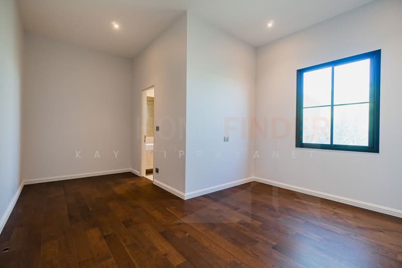 Narasiri Victoire Krungthep Kreetha, Bangkok, Hua Mak, Bang Kapi, Bangkok, 5 Bedrooms, 678 sqm, Single Detached House For Sale, by Kay Tippayanet, 500375884 - DDproperty.com