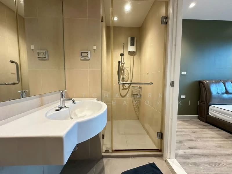 Centric Sathorn-St Louis, Bangkok, Sathorn Nua Road, Yan Nawa, Sathon, Bangkok, 2 Bedrooms, 66 sqm, Condo For Rent, by Nitchakarn Wanitwichakornkit, 500375896 - DDproperty.com