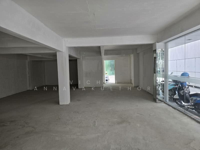 THE RANDERY BURAH MAKAN COMPANY LIMITED, Bangkok, Suriyawong, Bang Rak, Bangkok, , 338 sqm, Shophouse For Rent, by Vichai Annavakulthorn, 500375934 - DDproperty.com