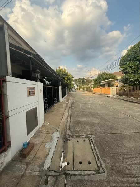 Pruklada Tiwanon-Ratchaphruek, Nonthaburi, Bang Tanai, Pak Kret, Nonthaburi, 3 Bedrooms, 200 sqm, Single Detached House For Sale, by Connex Property, 500375939 - DDproperty.com