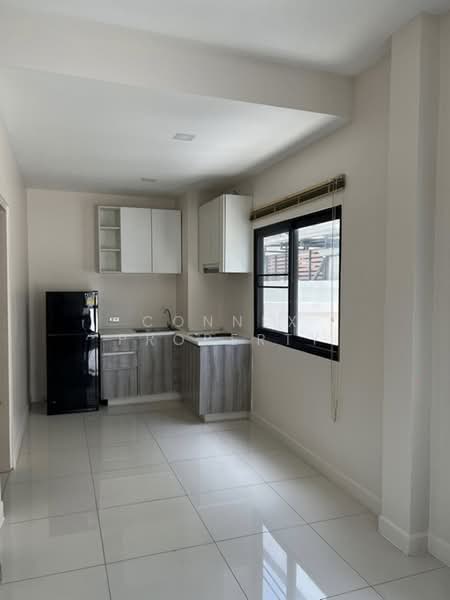 Villa Albero Rama 9, Bangkok, Krungthep Kreetha Road, Saphan Sung, Bangkok, 3 Bedrooms, 21 sqm, Townhouse For Rent, by Connex Property, 500375948 - DDproperty.com