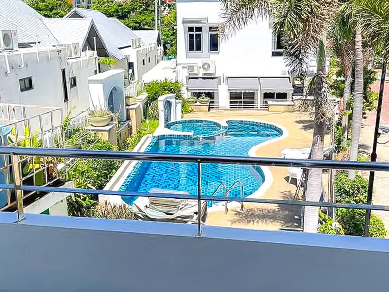 3 Storey Townhouse for Sale Wongamat North Pattaya, Chon Buri (Pattaya), Bang Lamung, Bang Lamung (Pattaya), Chon Buri (Pattaya), 3 Bedrooms, 195 sqm, Townhouse For Sale, by PLC real estate, 500375981 - DDproperty.com