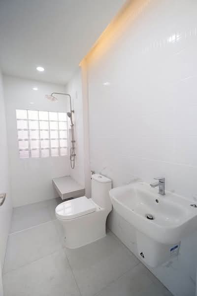 3-BR House, Bangkok, Khlong Kum, Bueng Kum, Bangkok, 3 Bedrooms, 150 sqm, Single Detached House For Sale, by Ratchanon Songthammakul, 500375992 - DDproperty.com