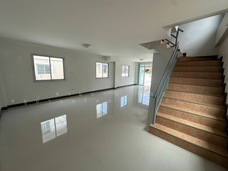 Taweelada 1, Pathum Thani, Khu Khot, Lam Luk Ka, Pathum Thani, 3 Bedrooms, 215 sqm, Single Detached House For Sale, by คุณเซี้ยง, 500376005 - DDproperty.com