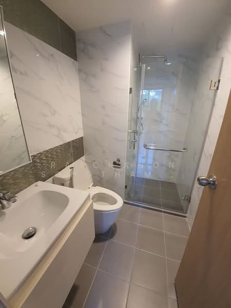 Rise Rama 9, Bangkok, Rama 9, Bang Kapi, Huai Khwang, Bangkok, 2 Bedrooms, 63 sqm, Condo For Rent, by Ratchanon Songthammakul, 500376010 - DDproperty.com