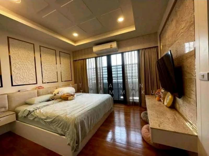 The Legend Sathorn-Narathiwas, Bangkok, 398 Nonsi Rd, Chong Nonsi, Yan Nawa, Bangkok, 4 Bedrooms, 480 sqm, Townhouse For Rent, by Ratchanon Songthammakul, 500376013 - DDproperty.com
